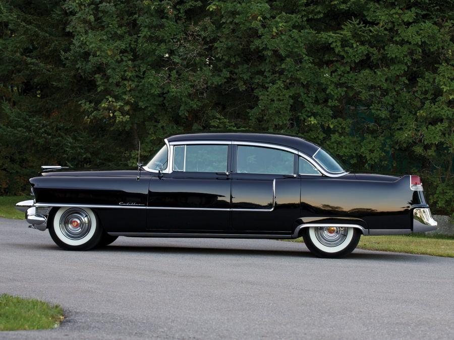  Cadillac Series 62 Sedan 1955 года  (фото 2 из 6)